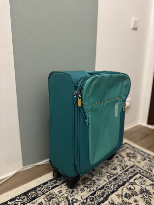 Чемодан American tourister