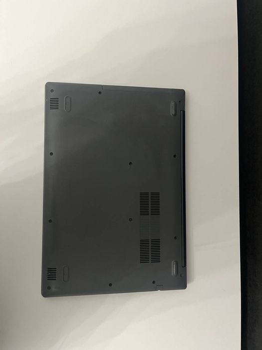 Нoутбук Lenovo