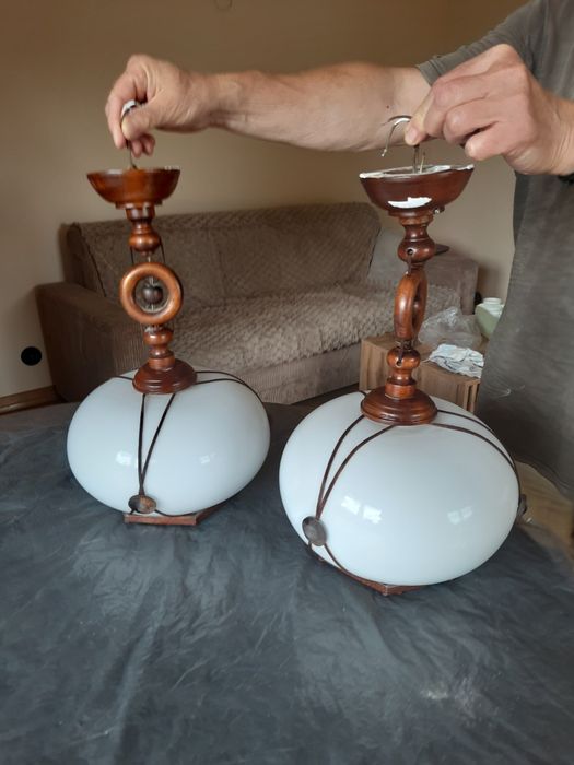 Lampy wiszące  że standardowym gwintem E27
