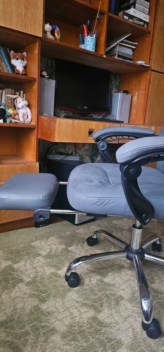 Комп'ютерне крісло