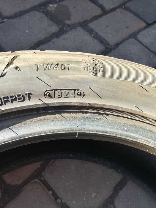 215/55R17 Trangle Winter X TW401 98V XL Dot1924 4szt. zima 7mm.