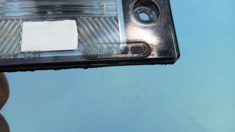 Подсветка номера 1J5943021D Volkswagen Touareg 2003-2009 Vw Туарег