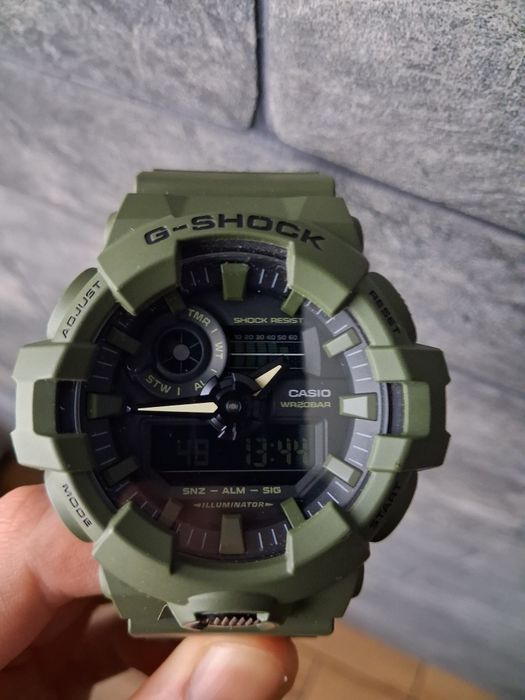 Продам годинник Casio GA700UC-3A