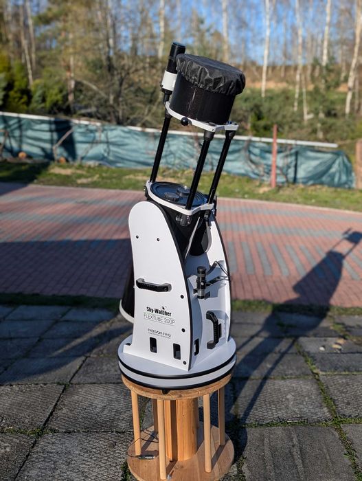 Teleskop Sky-Watcher Dobson 8 cali FlexTube 200P GOTO