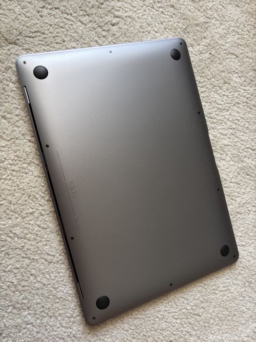 Macbook Air 2020 i3