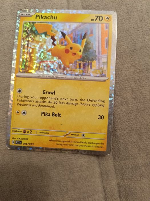 Carta Pokémon do pikachu