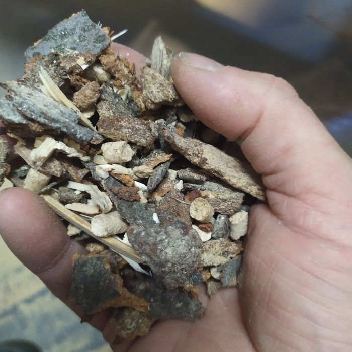 Kora drzewna , zrębka mix, wyściółka,ściółka,zrębka.