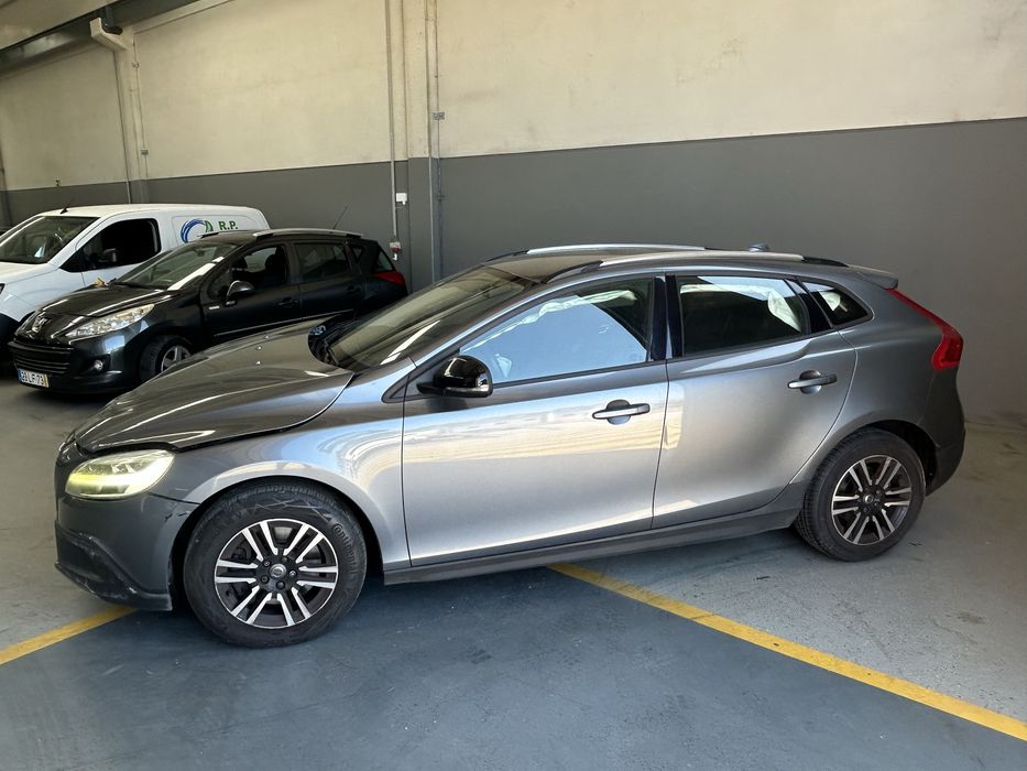 Volvo V40 Cross Country 2.0 D2 Momentum de 2016