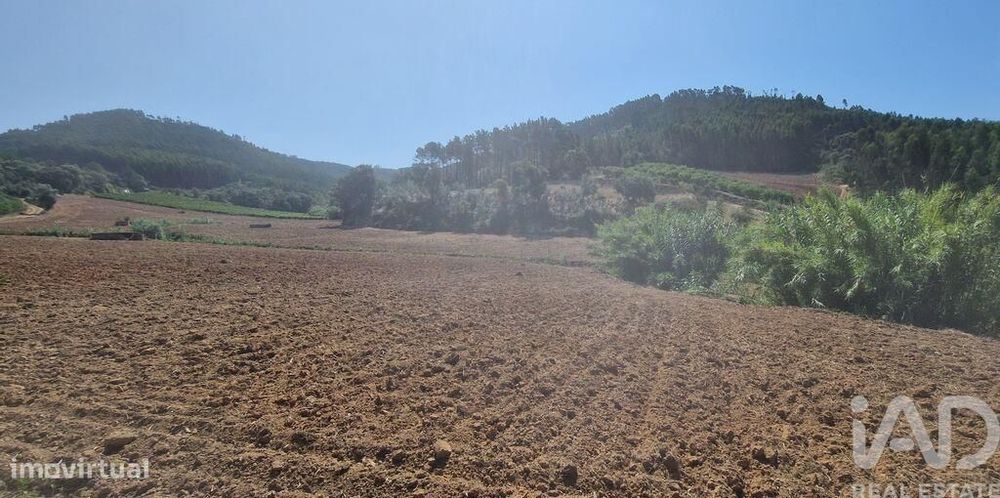 Plot of Land in Azueira and Sobral da Abelheira, 26562.00 m²