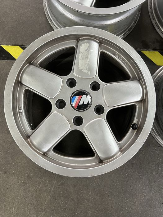 JANTES 15” 7.5J 5x120 estilo “Schnitzer”