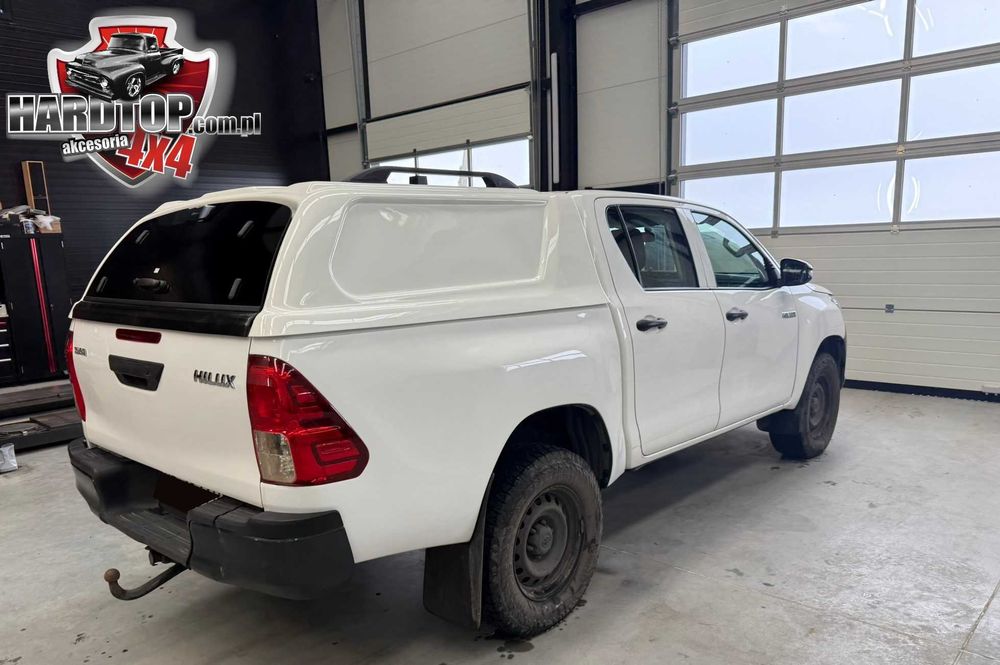 Zabudowa Paki TOYOTA HILUX 2015+ Bez szyb PEŁNE boki Hardtop Premium