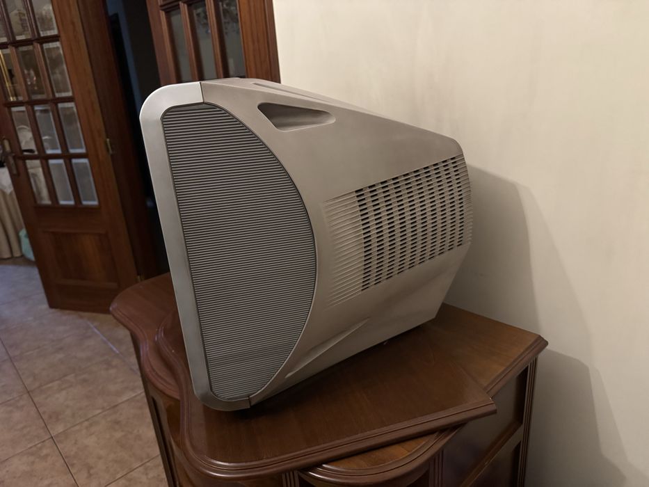 Televisão Sony Trinitron KV-24LS35E