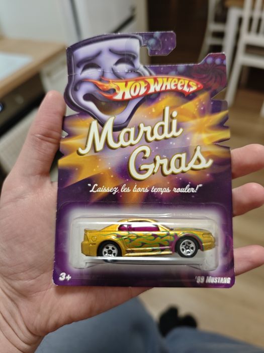 Hot wheels '99 Mustang mardi gras rocznik 2007
