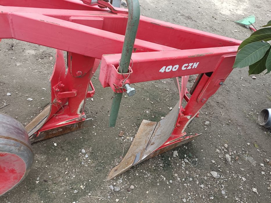 Pługi  4 skibowy akpil  400