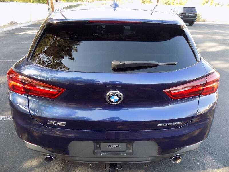 2018    BMW    X2