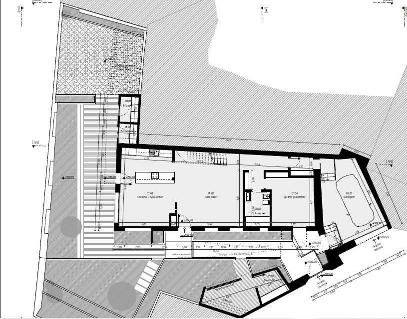 Moradia Nova - T4 em Camarate com Garagem e com lote de 456,62m2