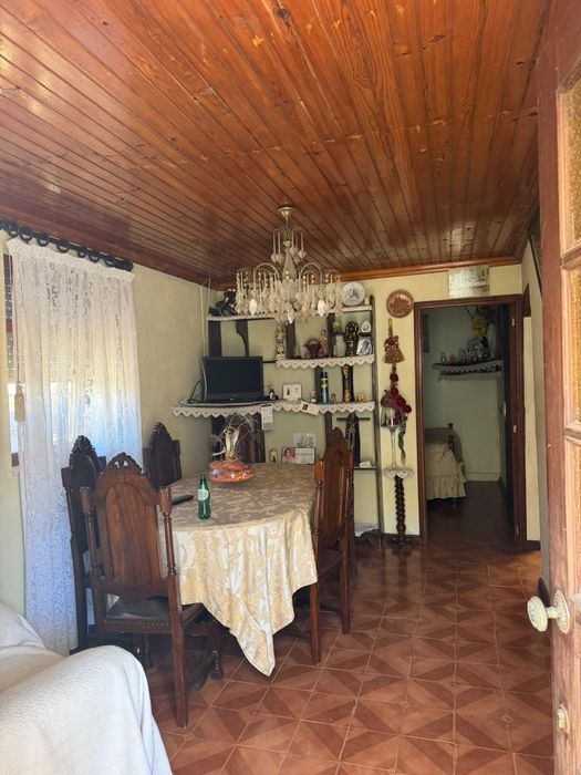 Casa com quintal.