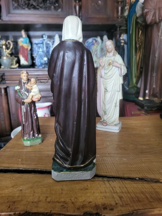 Stara figurka Święta Małgorzata