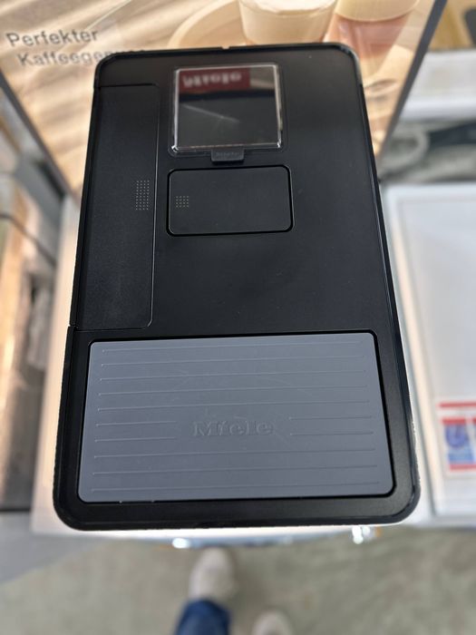 Кавомашина Miele CM 6300