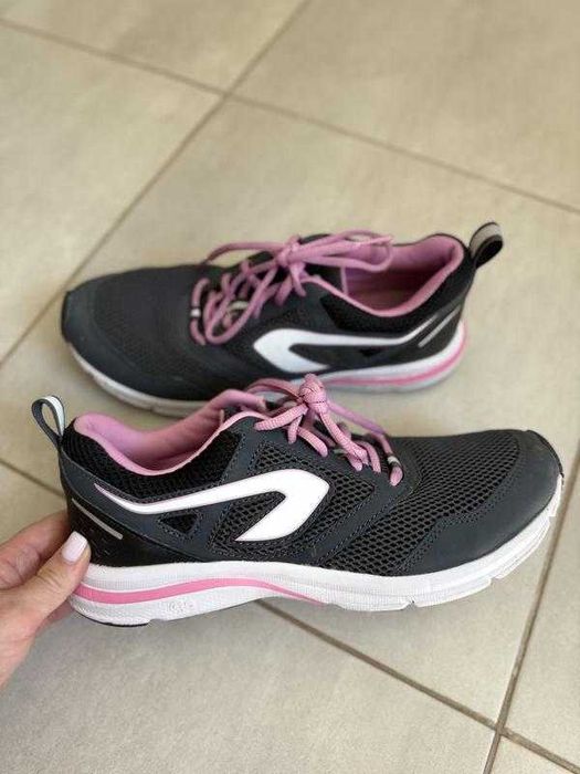 Жіночі кросівки kalenji run active w pink