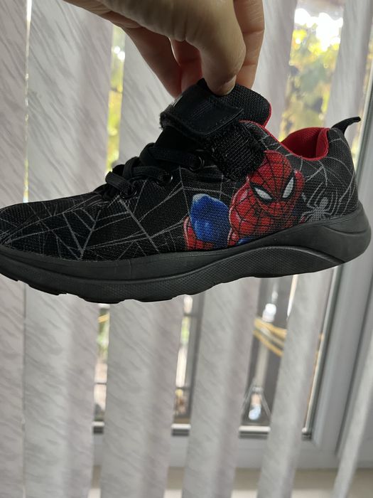 Продам дитячі кеди