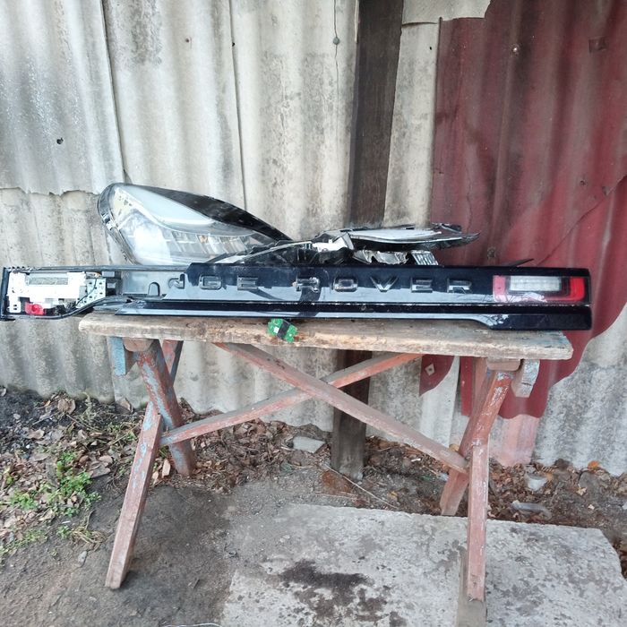 Продам битые лед фары