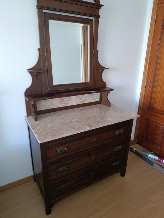 Cómoda com espelho madeira mogno mármore rosa