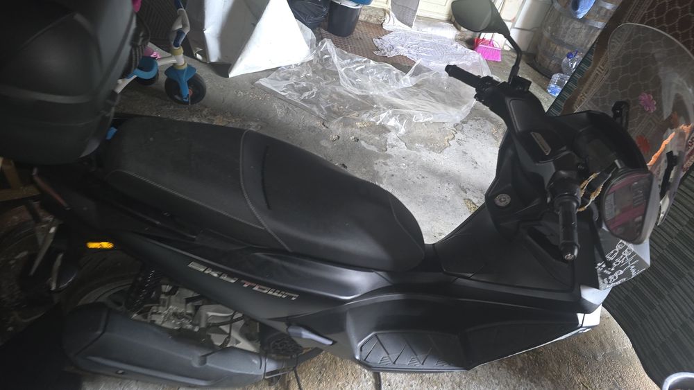 Vendo mota 125  em bom eatado