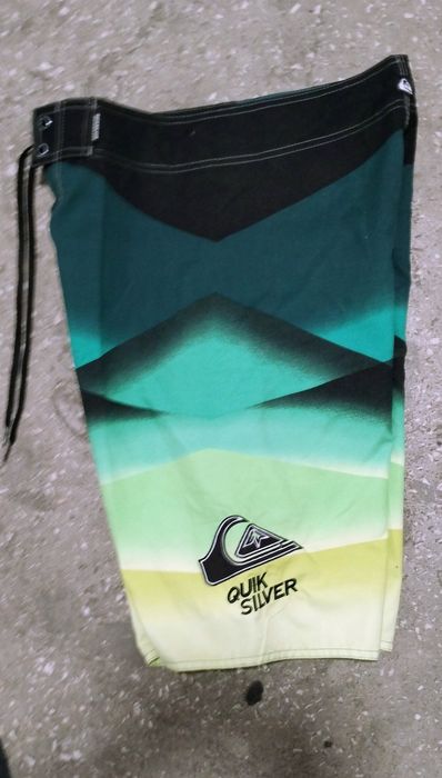 Szorty Quiksilver Super Hafty Marka Premium dostarcza surferom na cały