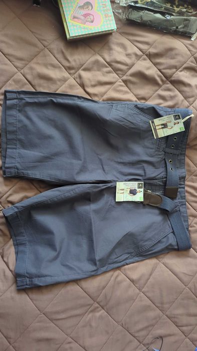 Granatowe męskie krótkie spodenki rozmiar 50