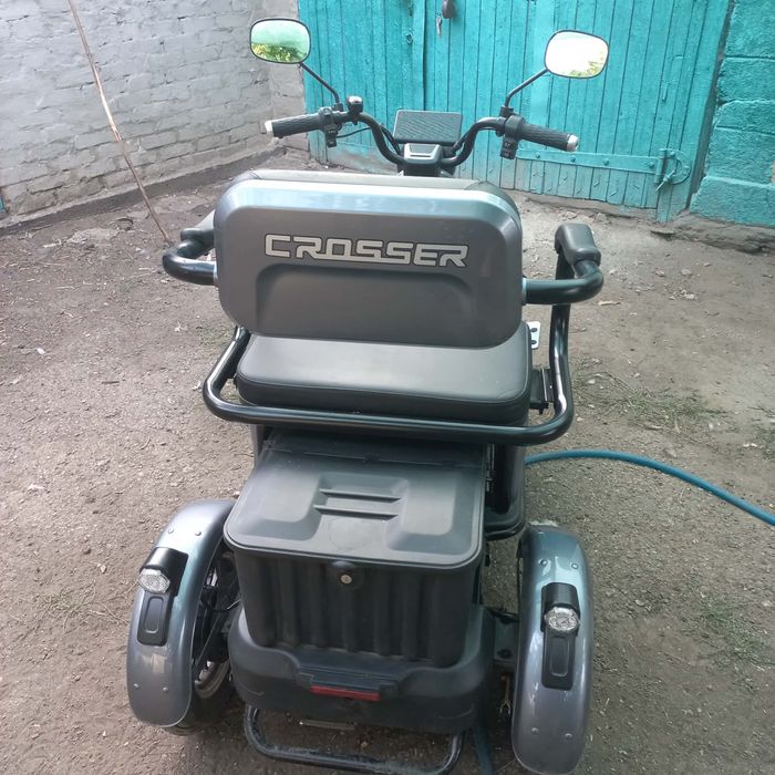 Продам електро скутер стан новий практично не був у використані CROSSER TR-1