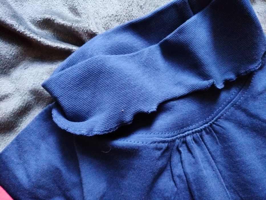 Dwa bawełniane golfy cienkie rozm. 104