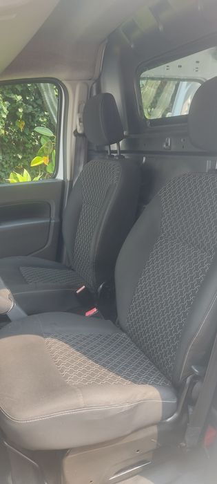 Vend troc Kangoo fim 2014 aceito prop retoma carro mota ou outro mesmo avariado ou acidentado