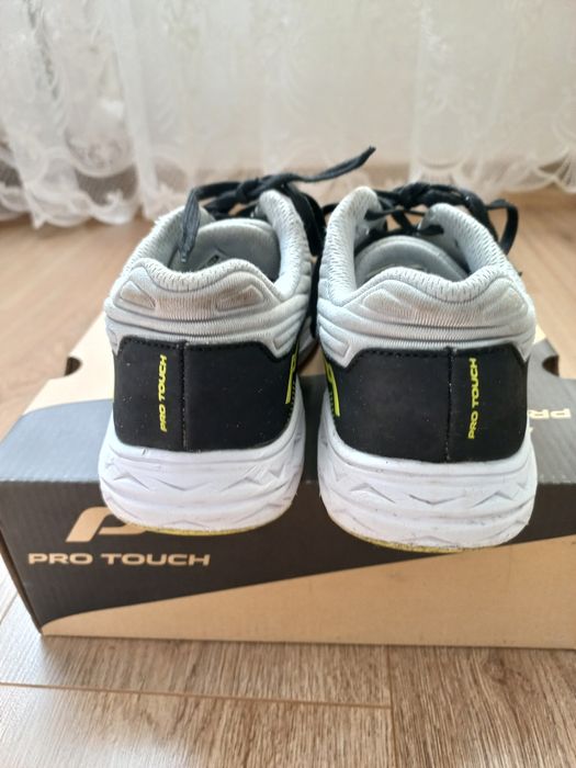 Продам спортивний костюм