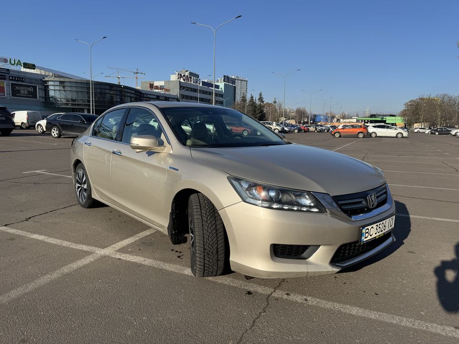 Honda Accord 9 Hybrid 2014