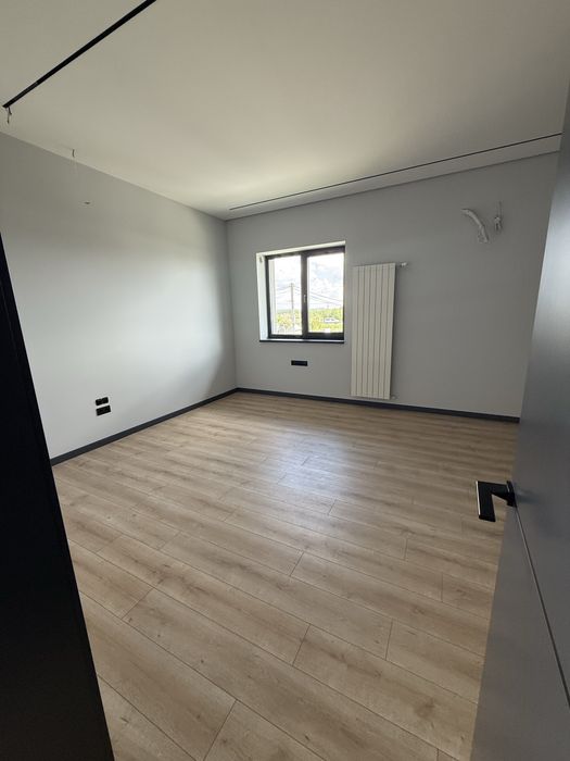 Окремий будинок собняк дім