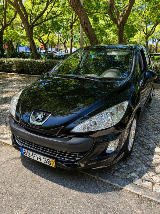 Peugeot 308 — fotografia 2