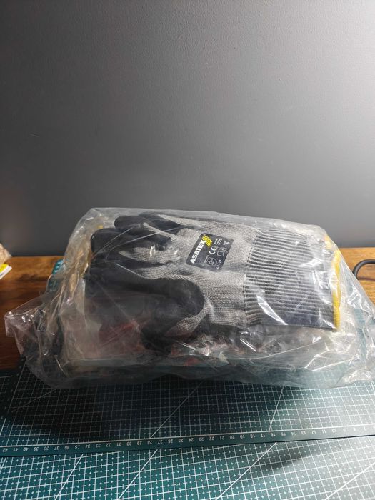 Rękawice robocze przeciwprzepięciowe (rozmiar 9) -10 sztuk