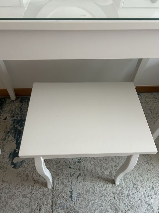 Toucador/Penteadeira +banco Ikea hemnes