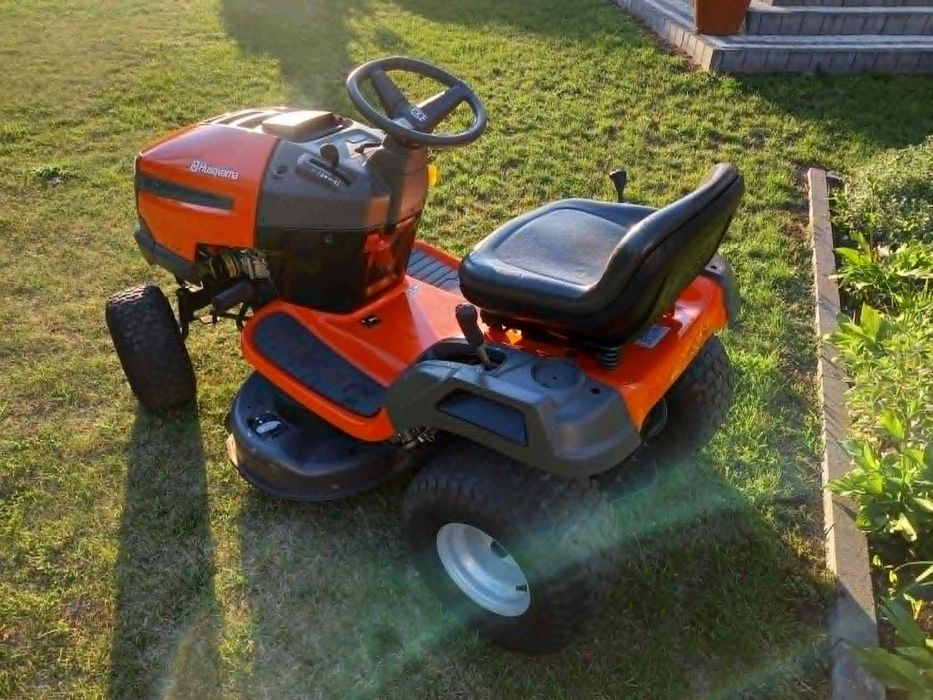 Traktorek do trawy Husqwarna LT154 2014 15.5KM Briggs