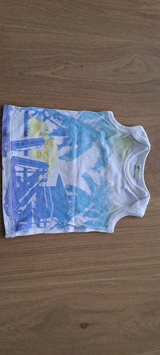 T-shirt niemowlęcy Benetton r. 62