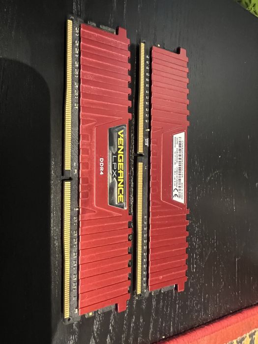 Corsair vengeance 8GB 2x4GB 3000Mzh