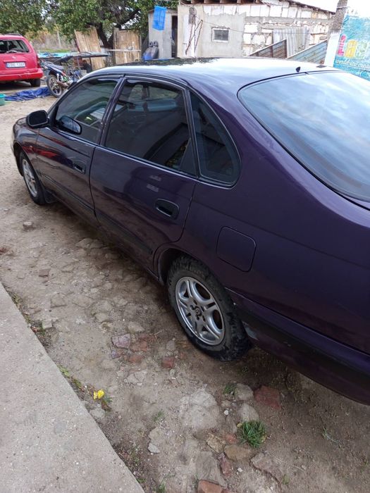 Продам Тойота Карина