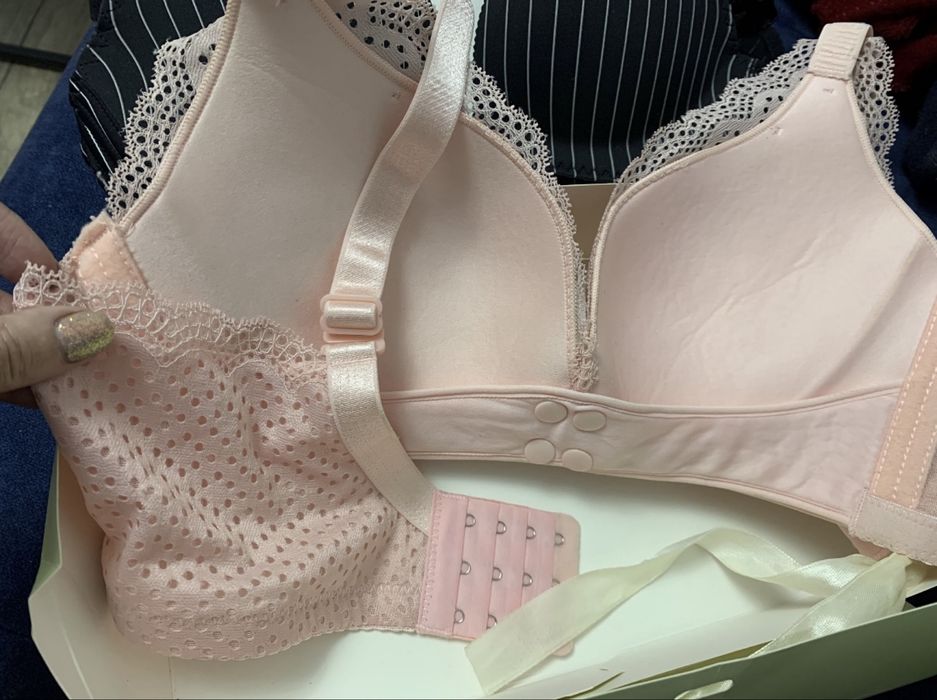 Бюзгалтери для годування