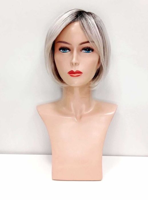 Peruka półdługa z włosów syntetycznych TARNÓW