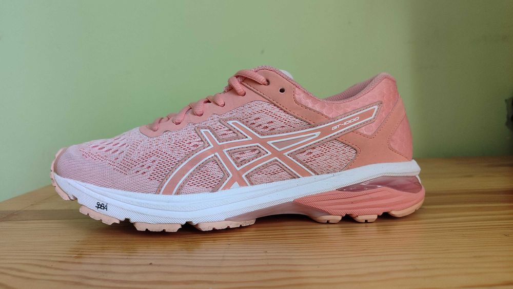 Кроссовки Asics GT-1000 39р. стелька 25 см.