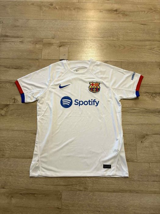 Wyjazdowa koszulka Fc Barcelona z sezonu 2023/2024