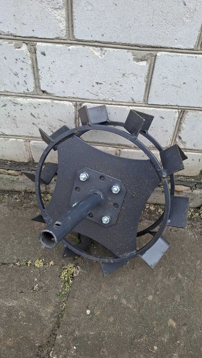 Ступиця (напіввісь) 25мм*210мм кругла універсальна (без колеса)