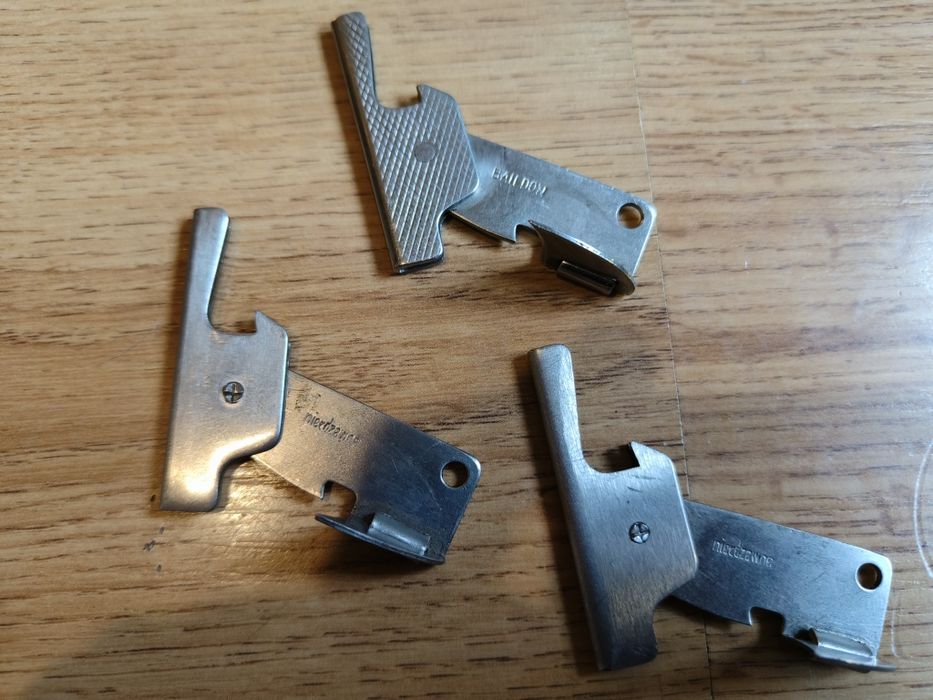 Oryginalny Stary Otwieracz BAILDON PRL Vintage Nierdzewne