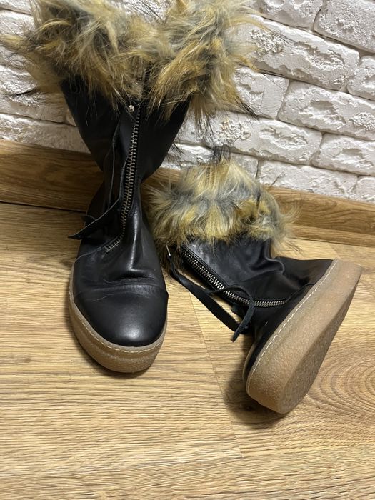 Чорні жіночі черевики шкіра